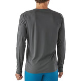 Patagonia Men's Capilene Lightweight Crew Long Sleeve Thermal Top - Thermal Underwear forge grey in use rear view